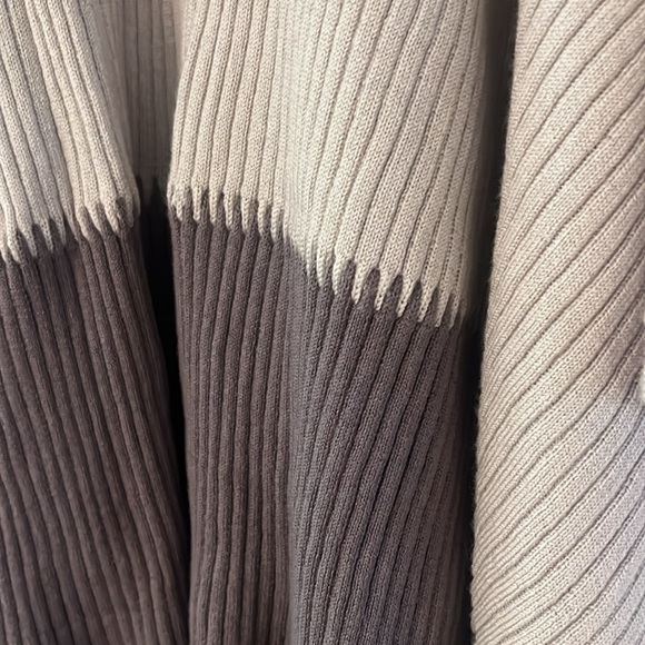 Lululemon On The Go Poncho in Chrome / Dusky Lavender - one size - Picture 7 of 11